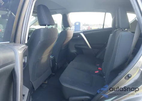 2015 Toyota Rav4 Xle z USA, uszkodzony, nr VIN JTMWFREV0FD049220